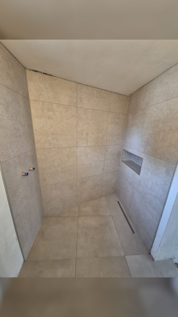 Après - Conceptions Modernes et Sur Mesure pour Votre Salle de Bain